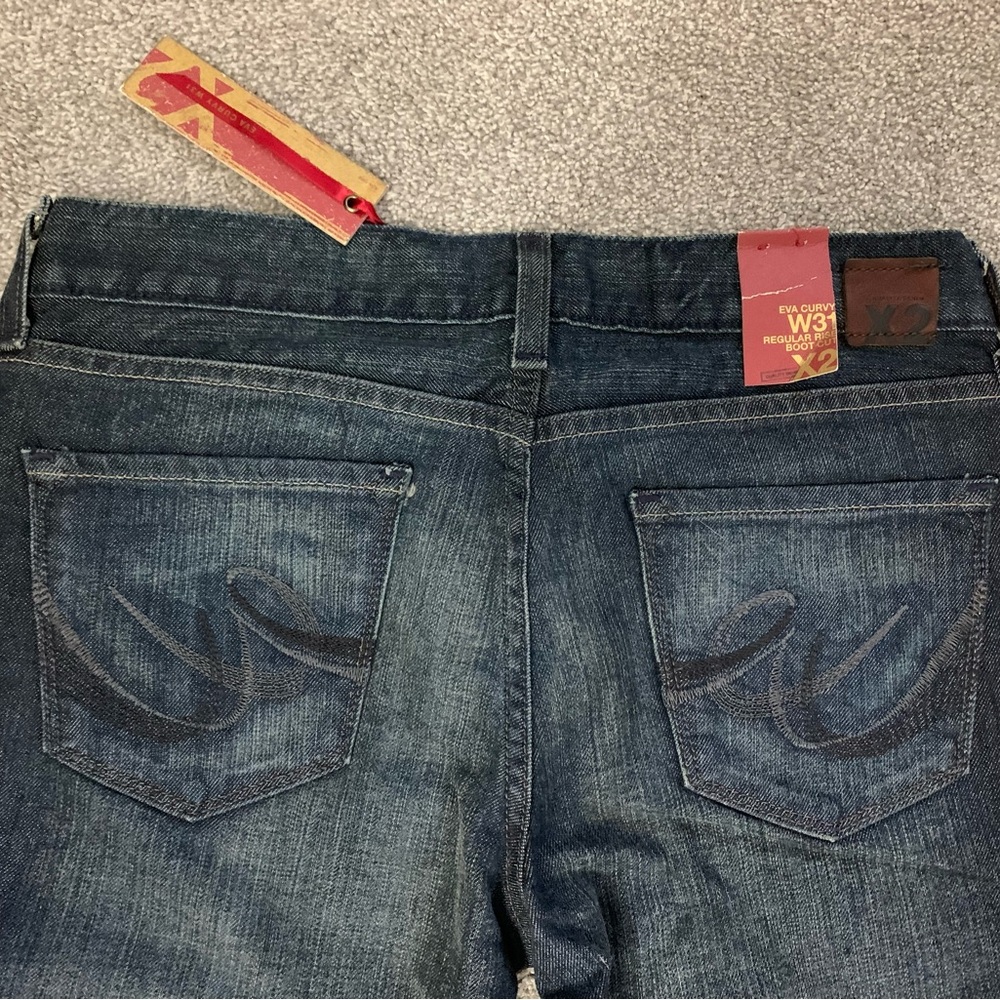 Express X2 denim jeans bootcut Eva Curvy 31 NWT